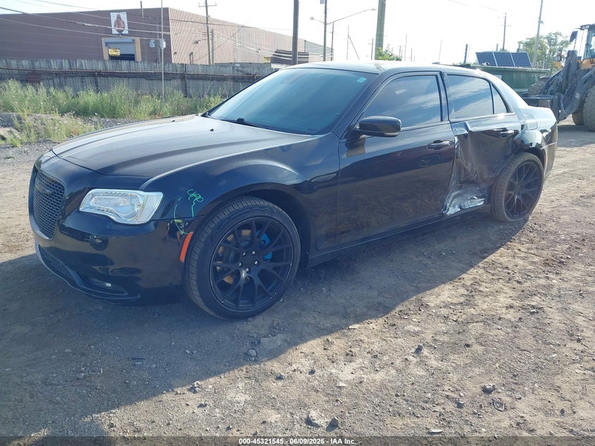 2018 Chrysler 300 VIN 2C3CCAPTXJH293482 IAAI salvage auction — SIDE, Salvage Title, sold $8,100 on 2026-07-23 (photo 2)