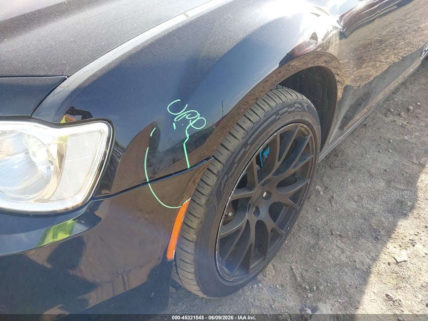 2018 Chrysler 300 VIN 2C3CCAPTXJH293482 IAAI salvage auction — SIDE, Salvage Title, sold $8,100 on 2026-07-23 (photo 6)