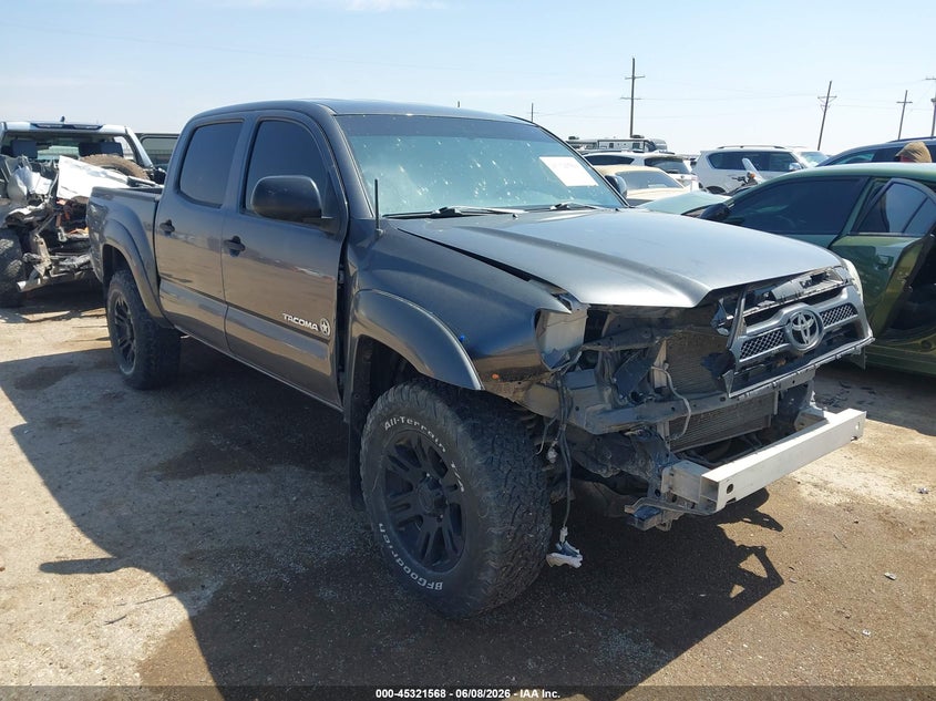2015 Toyota Tacoma VIN 5TFLU4EN1FX142158 — IAAI salvage auction photo