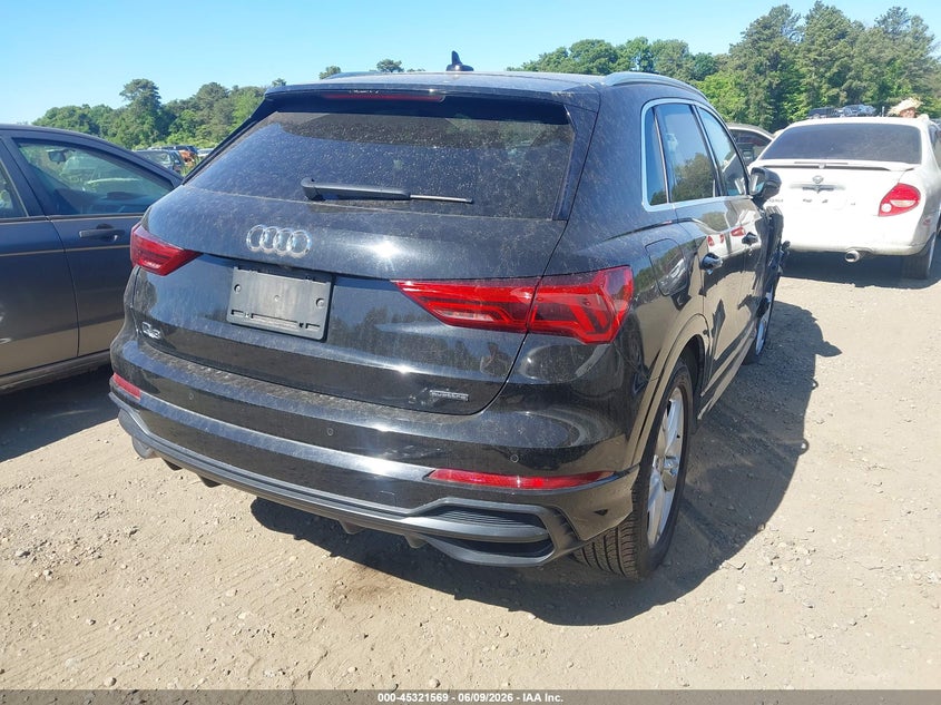 2020 Audi Q3 VIN WA1DECF36L1060430 IAAI salvage auction — RIGHT FRONT, Salvage Title, sold $5,675 on 2026-07-07 (photo 4)