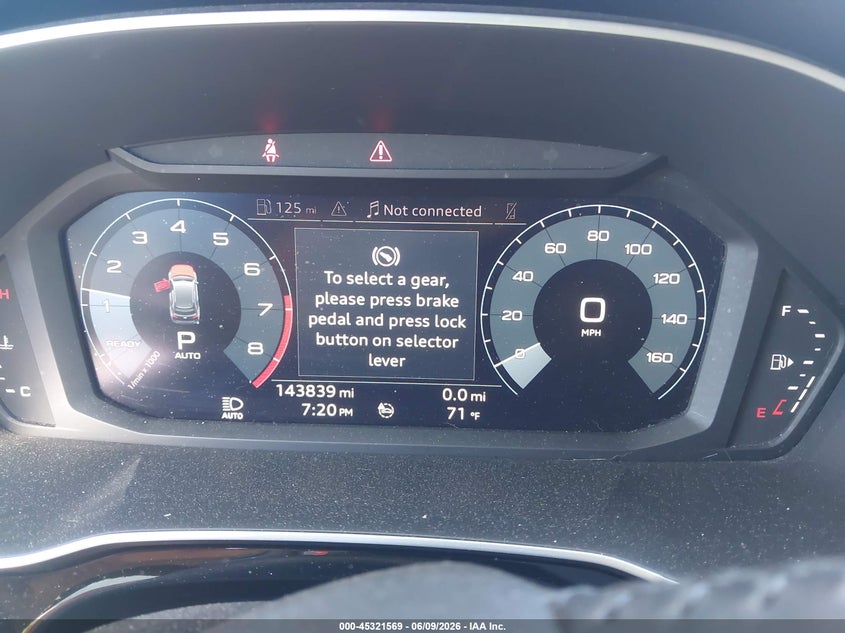 2020 Audi Q3 VIN WA1DECF36L1060430 IAAI salvage auction — RIGHT FRONT, Salvage Title, sold $5,675 on 2026-07-07 (photo 7)