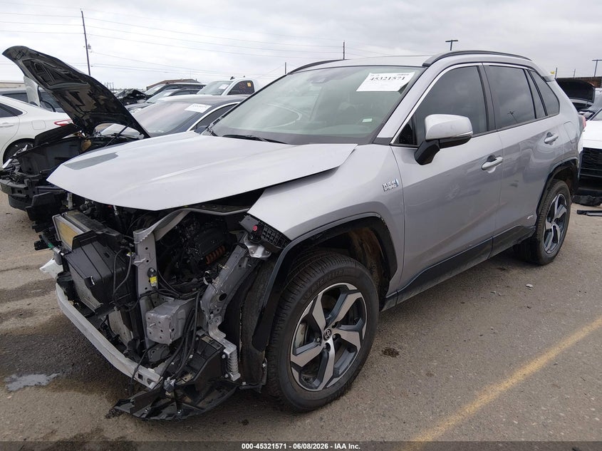 2024 Toyota Rav 4 VIN JTMAB3FV3RD178011 IAAI salvage auction — RIGHT FRONT, Salvage Title, sold $19,300 on 2026-07-10 (photo 2)