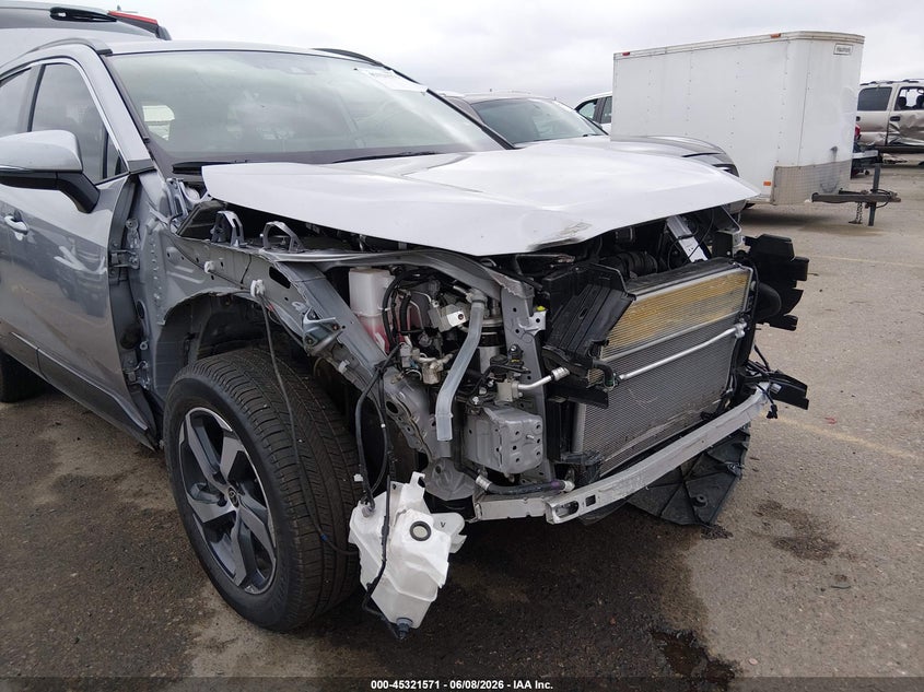 2024 Toyota Rav 4 VIN JTMAB3FV3RD178011 IAAI salvage auction — RIGHT FRONT, Salvage Title, sold $19,300 on 2026-07-10 (photo 6)
