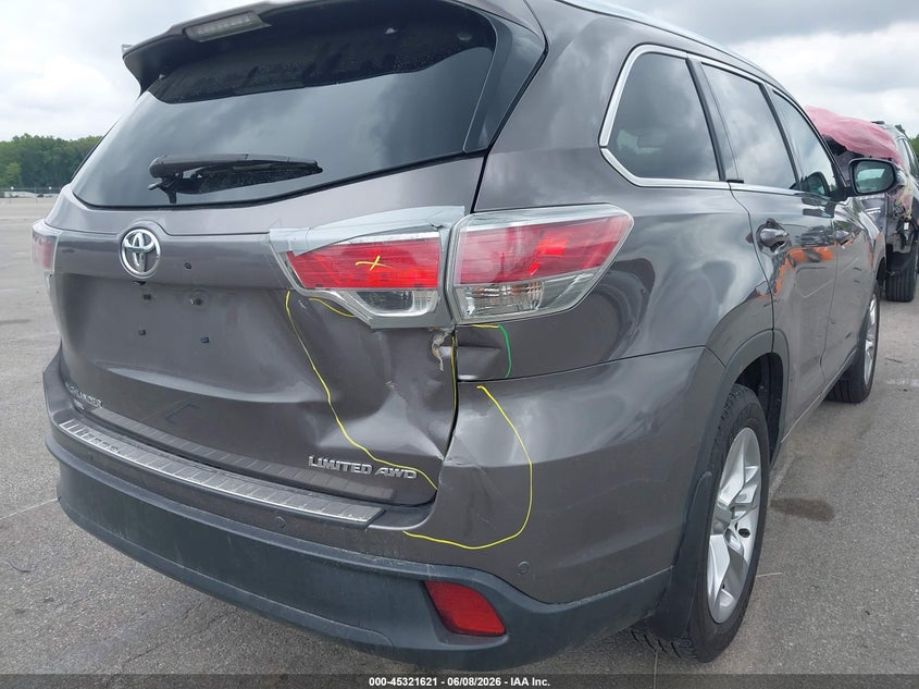 2014 Toyota Highlander VIN 5TDDKRFH7ES053540 IAAI salvage auction — REAR END, Salvage Title, sold $7,300 on 2026-07-08 (photo 6)
