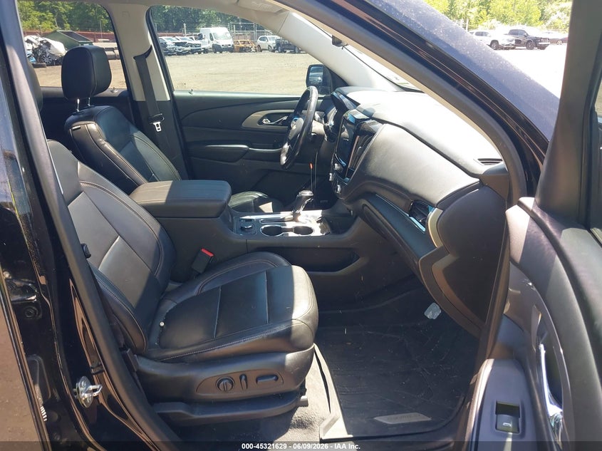 2019 Chevrolet Traverse VIN 1GNEVHKW9KJ176587 IAAI salvage auction — FRONT END, Salvage Title, sold $3,000 on 2026-07-19 (photo 5)