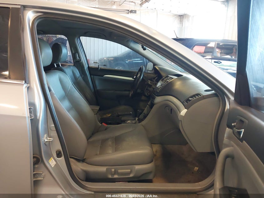 2005 Acura Tsx VIN JH4CL96805C020503 IAAI salvage auction — NORMAL WEAR, Clear (Michigan), sold $400 on 2026-07-28 (photo 5)