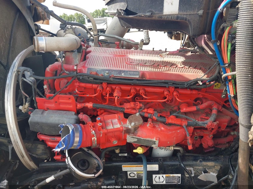 2018 Peterbilt 567 VIN 1XPCD49X0JD488061 IAAI salvage auction — ALL OVER, Junk (Oklahoma), sold $8,150 on 2026-07-19 (photo 9)