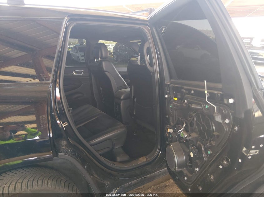 2017 Jeep Grand cherokee VIN 1C4RJEAG2HC827022 IAAI salvage auction — LEFT SIDE, Salvage Title, sold $4,050 on 2026-08-03 (photo 8)