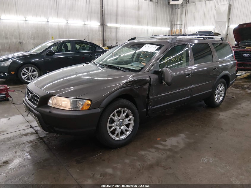 2007 Volvo Xc70 VIN YV4SZ592071280908 IAAI salvage auction — SIDE, Prior Salvage (Minnesota), sold $725 on 2026-07-07 (photo 2)