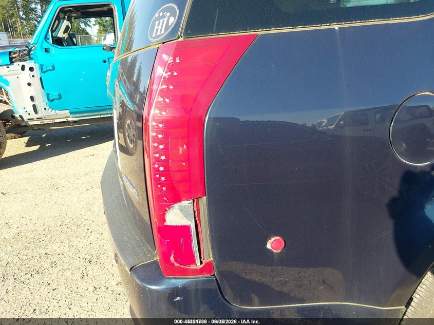 2004 Cadillac Srx VIN 1GYEE637X40160339 IAAI salvage auction — FRONT & REAR, Salvage (Idaho), sold $350 on 2026-07-08 (photo 6)