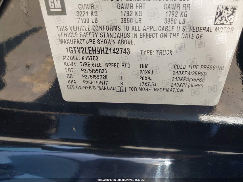 2017 Gmc SIERRA VIN 1GTV2LEH9HZ142743 IAAI salvage auction — LEFT FRONT, Salvage Title, sold $5,250 on 2026-07-22 (photo 9)