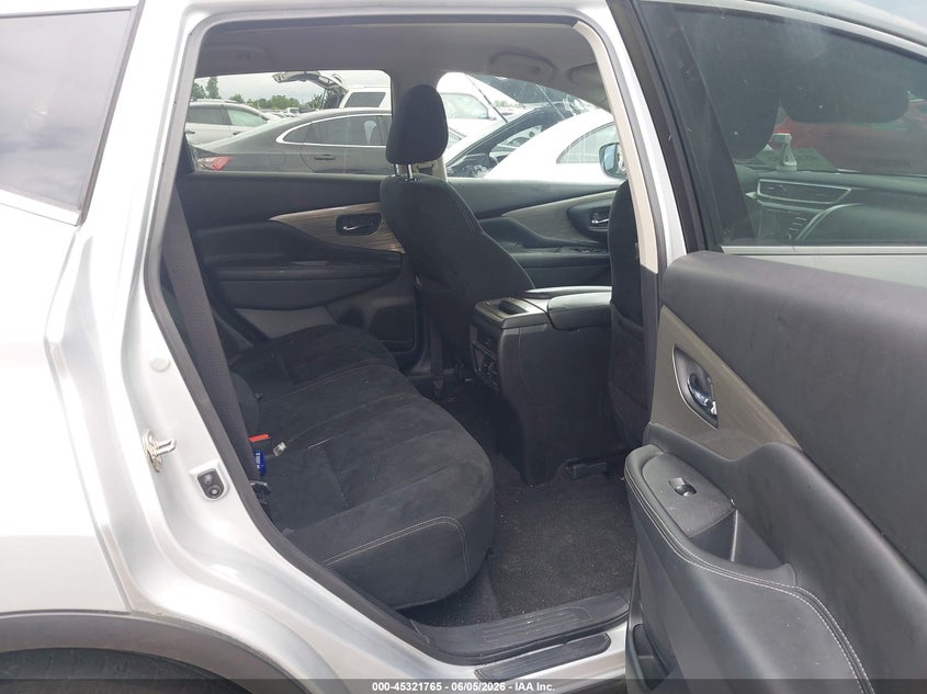 2018 Nissan Murano VIN 5N1AZ2MGXJN201062 IAAI salvage auction — THEFT, Salvage Title, sold $7,600 on 2026-07-08 (photo 8)
