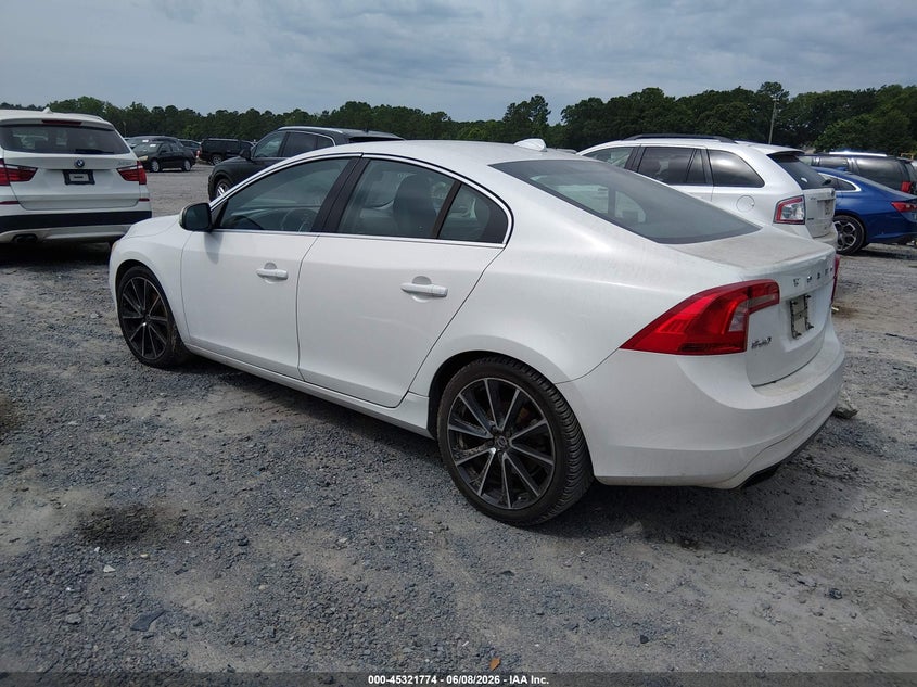 2016 Volvo S60 VIN YV126MFK6G2412875 IAAI salvage auction — NORMAL WEAR, Clear (California), sold $725 on 2026-07-07 (photo 3)