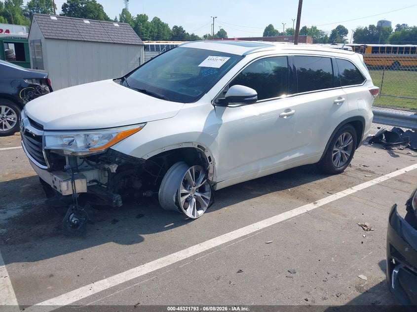 2014 Toyota Highlander VIN 5TDKKRFH5ES019667 IAAI salvage auction — FRONT END, Salvage Title, sold $2,550 on 2026-07-30 (photo 2)