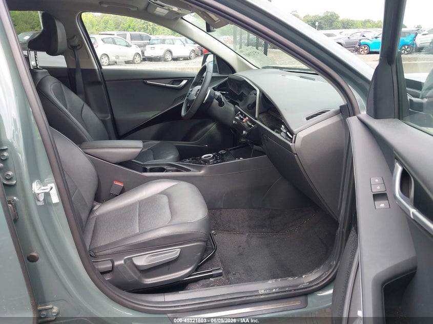 2023 Kia Niro VIN KNDCR3LF7P5068782 IAAI salvage auction — FRONT END, Salvage Title, sold $7,300 on 2026-07-09 (photo 5)