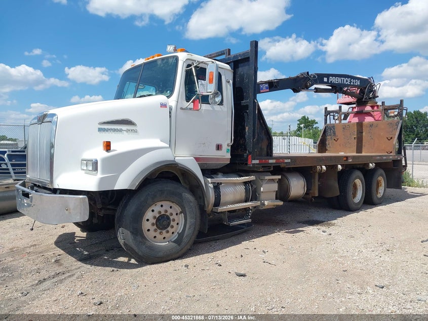 2011 Western star/auto car Conventional VIN 5KKHALDV6BPBA2370 IAAI salvage auction — SIDE, Clear (Kansas), sold $25,350 on 2026-07-31 (photo 2)