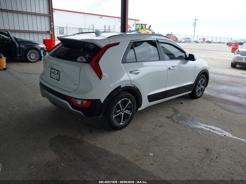 2024 Kia Niro VIN KNDCT3LE4R5129579 IAAI salvage auction — LEFT REAR, Salvage (Missouri), sold $7,500 on 2026-08-02 (photo 4)