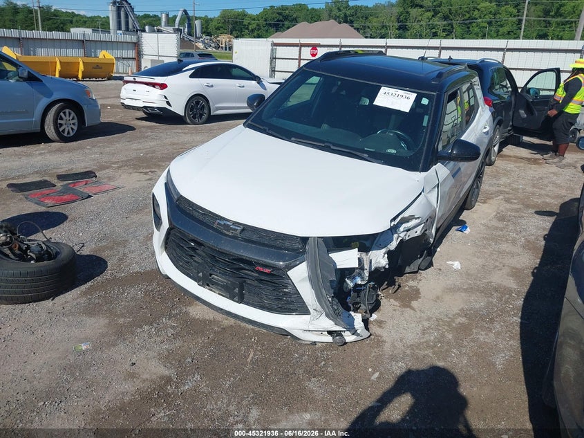 2021 Chevrolet Trailblazer VIN KL79MUSL3MB135216 IAAI salvage auction — LEFT FRONT, Salvage Title, sold $2,750 on 2026-07-28 (photo 2)
