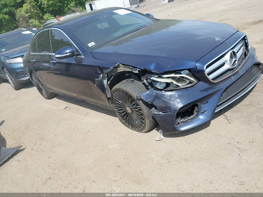 2018 Mercedes-benz E-klasse VIN WDDZF4KBXJA332475 — IAAI salvage auction photo