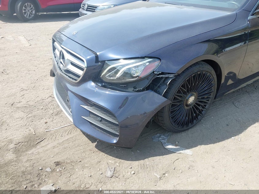 2018 Mercedes-benz E-klasse VIN WDDZF4KBXJA332475 IAAI salvage auction — RIGHT FRONT, Salvage Title, sold $9,650 on 2026-08-18 (photo 6)