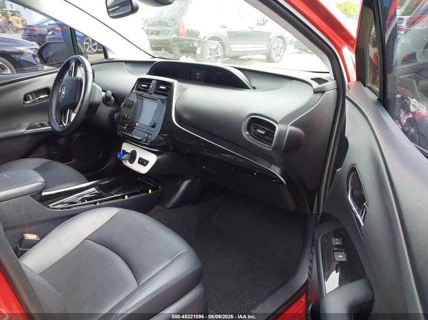 2017 Toyota Prius VIN JTDKARFU3H3538884 IAAI salvage auction — SIDE, Salvage Title, sold $3,200 on 2026-07-17 (photo 5)