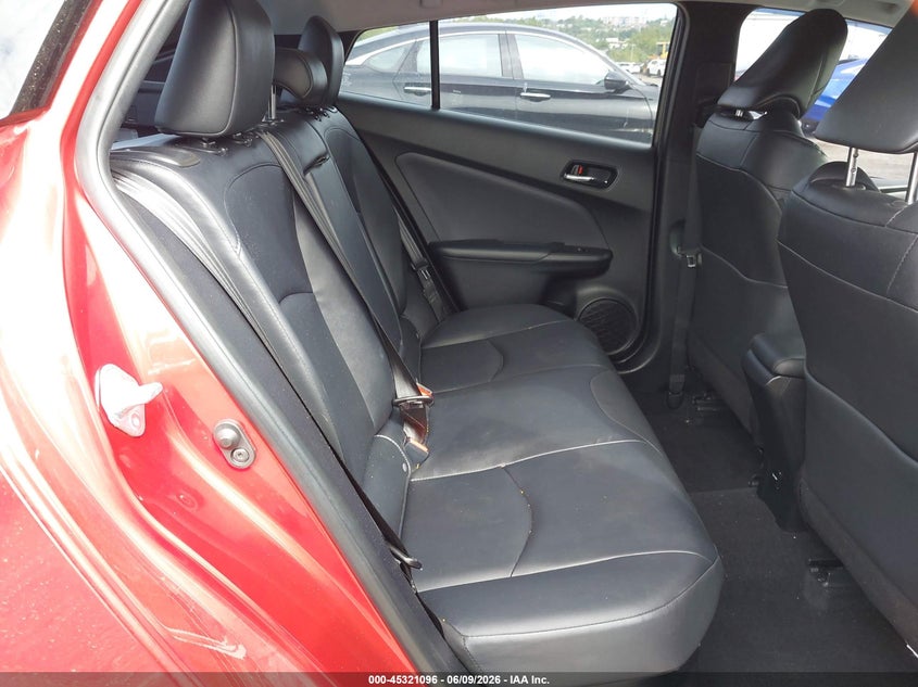 2017 Toyota Prius VIN JTDKARFU3H3538884 IAAI salvage auction — SIDE, Salvage Title, sold $3,200 on 2026-07-17 (photo 8)