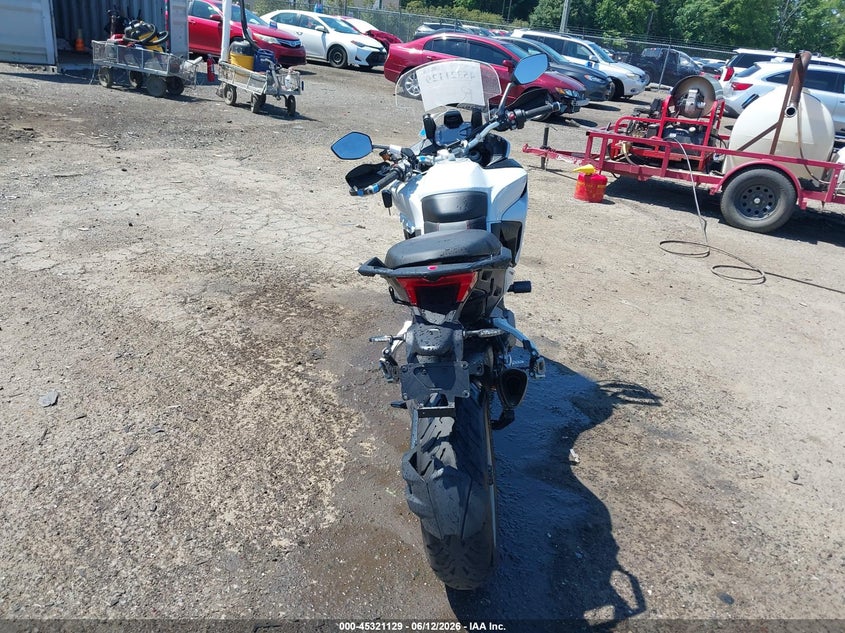2019 Ducati Multistrada VIN ZDMAAEKW1KB006286 IAAI salvage auction — LEFT SIDE, Salvage - Greater Than 75% (Maryland), sold $3,450 on 2026-07-06 (photo 6)