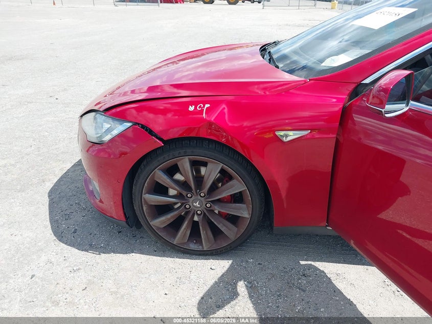 2015 Tesla Model s VIN 5YJSA1V44FF097401 IAAI salvage auction — FRONT END, Salvage Title, sold $4,700 on 2026-07-20 (photo 6)