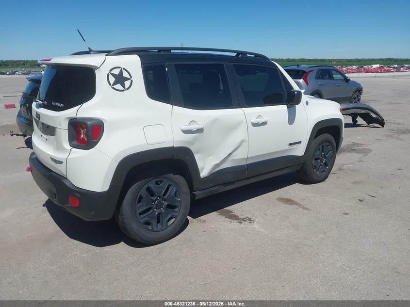 2017 Jeep Renegade VIN ZACCJBCB4HPF73900 IAAI salvage auction — RIGHT SIDE, Certificate Of Title (Nebraska), sold $2,575 on 2026-07-16 (photo 4)