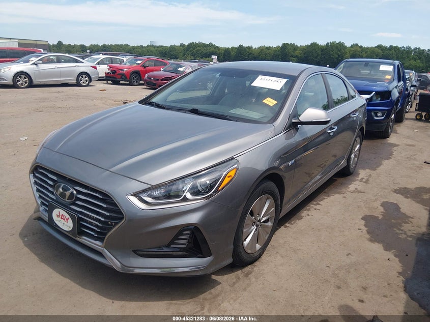 2018 Hyundai Sonata VIN KMHE24L30JA082932 IAAI salvage auction — HAIL, Salvage Title, sold $2,300 on 2026-07-09 (photo 2)