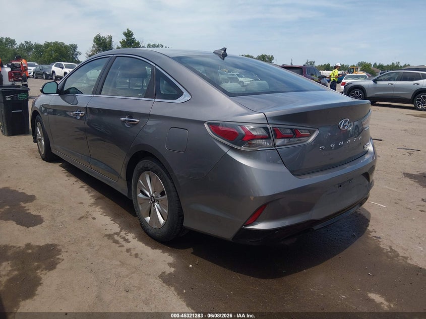 2018 Hyundai Sonata VIN KMHE24L30JA082932 IAAI salvage auction — HAIL, Salvage Title, sold $2,300 on 2026-07-09 (photo 3)