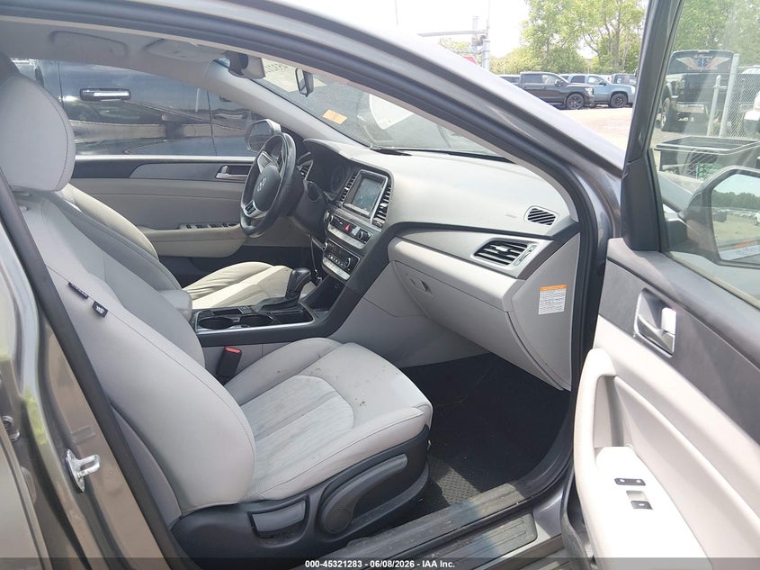 2018 Hyundai Sonata VIN KMHE24L30JA082932 IAAI salvage auction — HAIL, Salvage Title, sold $2,300 on 2026-07-09 (photo 5)