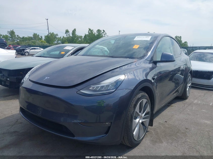 2022 Tesla Model y VIN 7SAYGAEE0NF377366 IAAI salvage auction — HAIL, Salvage (Ohio), sold $12,500 on 2026-07-21 (photo 2)