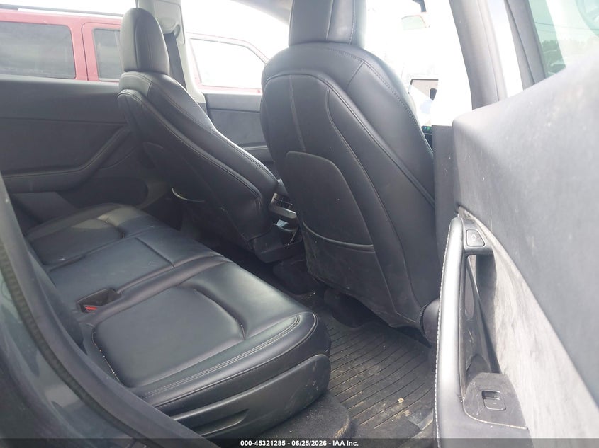 2022 Tesla Model y VIN 7SAYGAEE0NF377366 IAAI salvage auction — HAIL, Salvage (Ohio), sold $12,500 on 2026-07-21 (photo 8)
