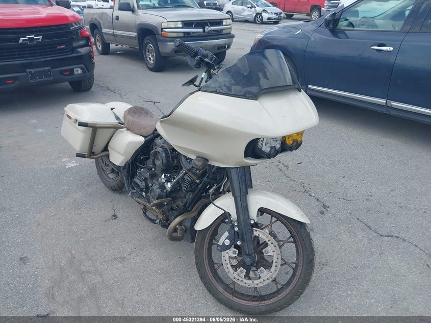2023 Harley-davidson Road glide VIN 1HD1ACL14PB604428 IAAI salvage auction — SIDE, Salvage Title, sold $9,550 on 2026-07-22 (photo 1)