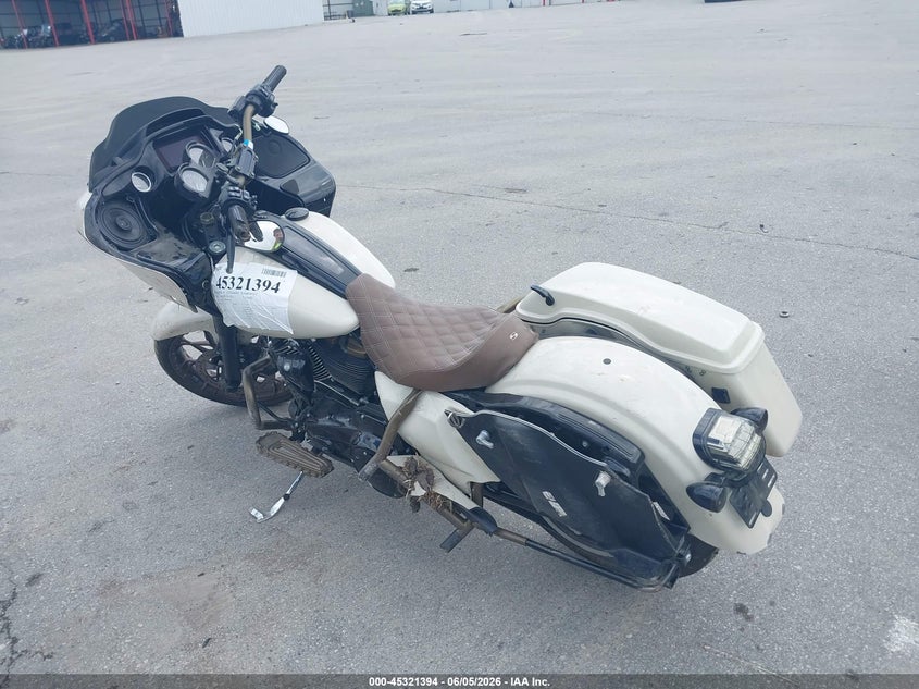 2023 Harley-davidson Road glide VIN 1HD1ACL14PB604428 IAAI salvage auction — SIDE, Salvage Title, sold $9,550 on 2026-07-22 (photo 3)