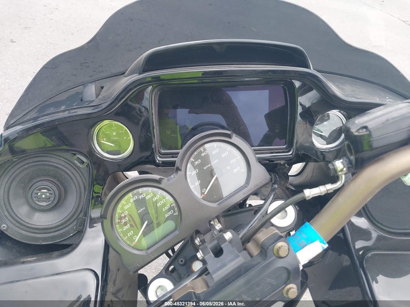 2023 Harley-davidson Road glide VIN 1HD1ACL14PB604428 IAAI salvage auction — SIDE, Salvage Title, sold $9,550 on 2026-07-22 (photo 7)
