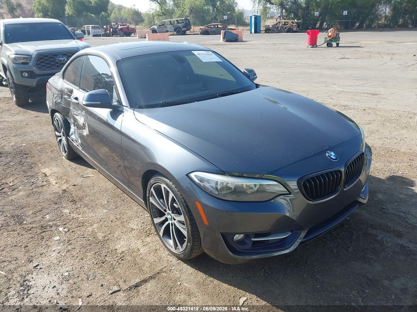 2016 BMW 2er VIN WBA1F9C53GV546610 IAAI salvage auction — RIGHT SIDE, Salvage (California), sold $2,950 on 2026-08-18 (photo 1)
