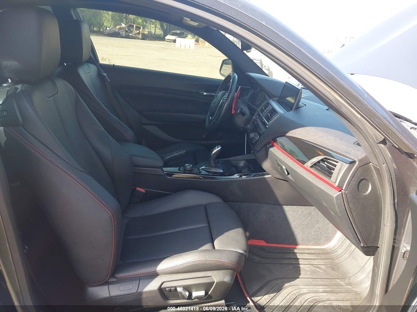 2016 BMW 2er VIN WBA1F9C53GV546610 IAAI salvage auction — RIGHT SIDE, Salvage (California), sold $2,950 on 2026-08-18 (photo 5)
