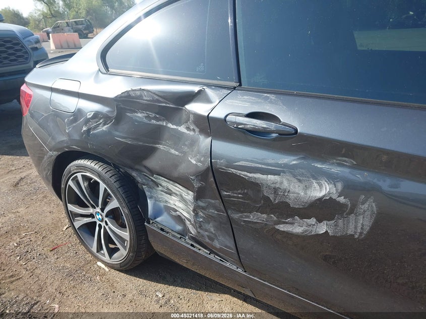2016 BMW 2er VIN WBA1F9C53GV546610 IAAI salvage auction — RIGHT SIDE, Salvage (California), sold $2,950 on 2026-08-18 (photo 6)