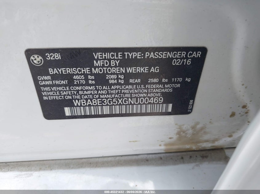2016 BMW 3er VIN WBA8E3G5XGNU00469 IAAI salvage auction — FRONT END, Salvage Title, sold $3,150 on 2026-08-11 (photo 9)