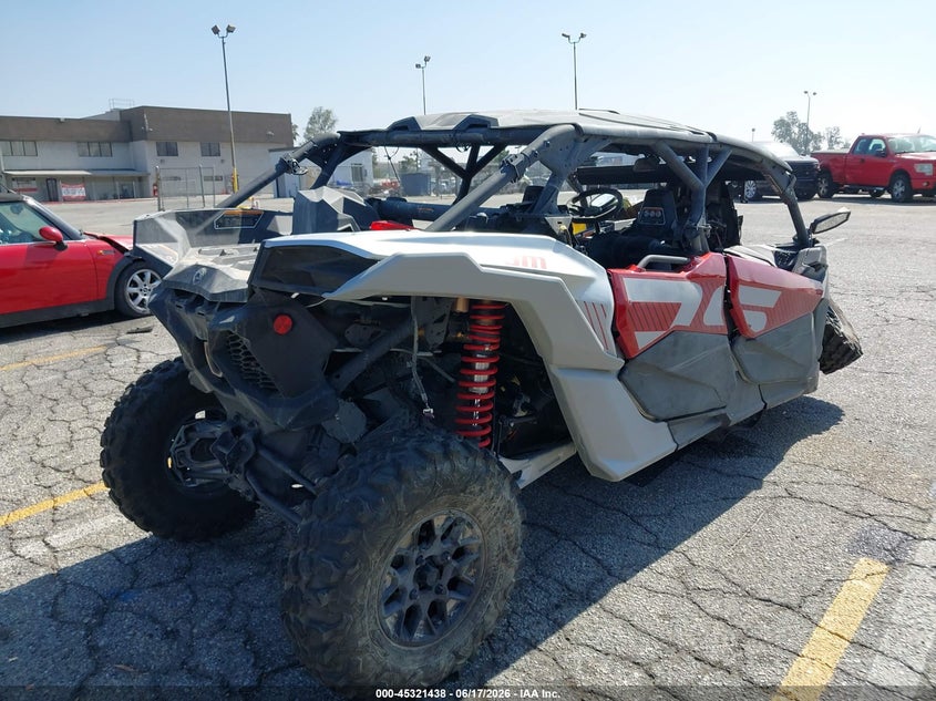 2024 Can-am/ brp Maverick VIN 3JBVMAV26RE000022 IAAI salvage auction — ROLLOVER, Salvage (California), sold $600 on 2026-07-28 (photo 4)