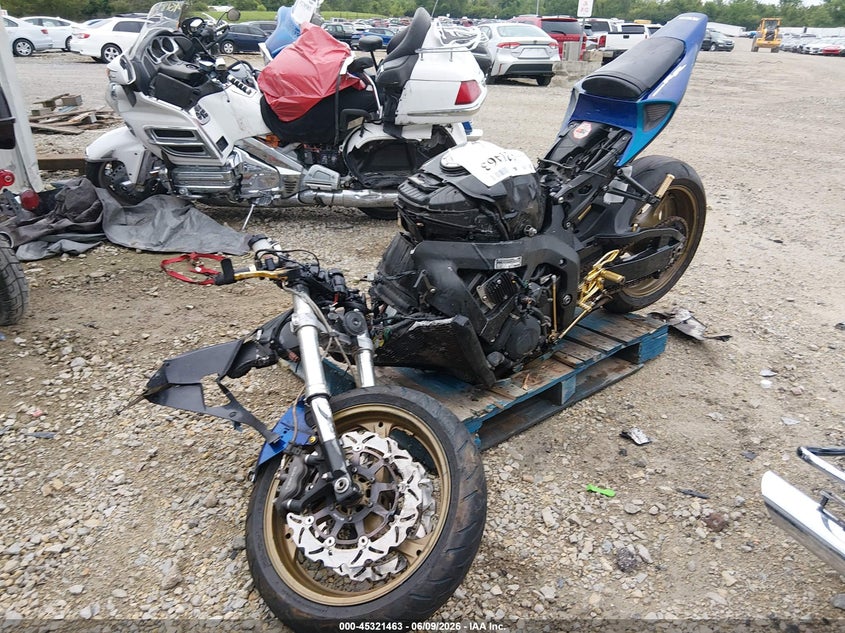 2006 Honda Cbr1000 VIN JH2SC57016M207203 IAAI salvage auction — ROLLOVER, Bill Of Sale Destruction Only - Salvage (Ohio), sold $275 on 2026-07-07 (photo 2)