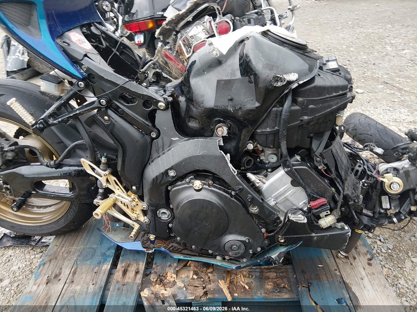 2006 Honda Cbr1000 VIN JH2SC57016M207203 IAAI salvage auction — ROLLOVER, Bill Of Sale Destruction Only - Salvage (Ohio), sold $275 on 2026-07-07 (photo 8)