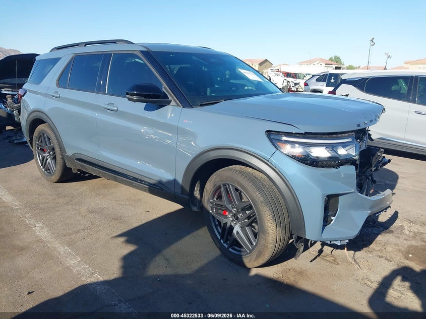 2025 Ford Explorer VIN 1FMUK7KH5SGD10030 IAAI salvage auction — LEFT SIDE, Salvage Title, sold $9,550 on 2026-07-28 (photo 1)