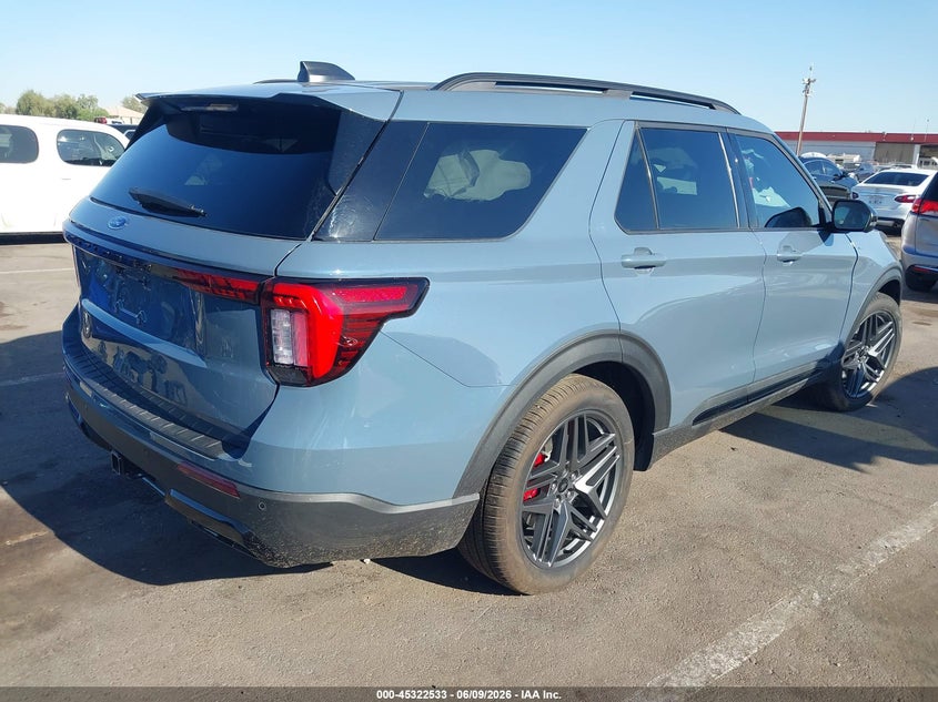 2025 Ford Explorer VIN 1FMUK7KH5SGD10030 IAAI salvage auction — LEFT SIDE, Salvage Title, sold $9,550 on 2026-07-28 (photo 4)