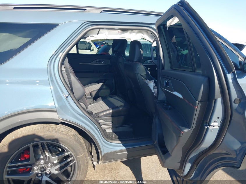 2025 Ford Explorer VIN 1FMUK7KH5SGD10030 IAAI salvage auction — LEFT SIDE, Salvage Title, sold $9,550 on 2026-07-28 (photo 8)
