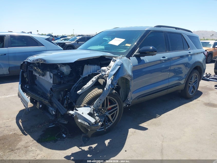 2025 Ford Explorer VIN 1FMUK7KH5SGD10030 IAAI salvage auction — LEFT SIDE, Salvage Title, sold $9,550 on 2026-07-28 (photo 2)