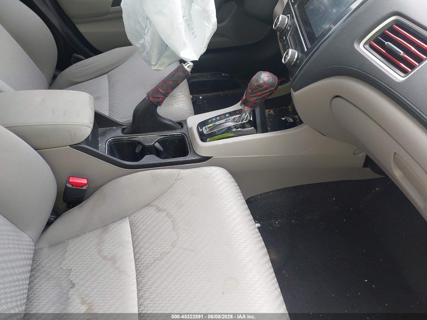 2015 Honda Civic VIN 19XFB2F89FE044303 IAAI salvage auction — FRONT END, Salvage Title, sold $1,150 on 2026-07-10 (photo 5)