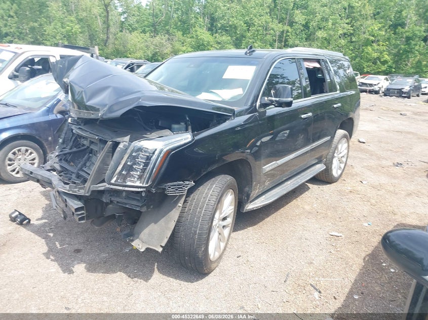 2019 Cadillac Escalade VIN 1GYS4BKJ3KR170277 IAAI salvage auction — FRONT & REAR, Salvage Title, sold $4,100 on 2026-07-31 (photo 2)